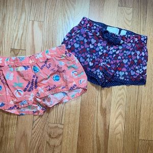 (2) size 8 kids shorts - old navy